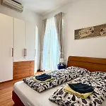 Trionfo Your In Business And Apartamento *