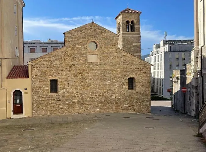 Daire Trionfo Your In Business And Trieste